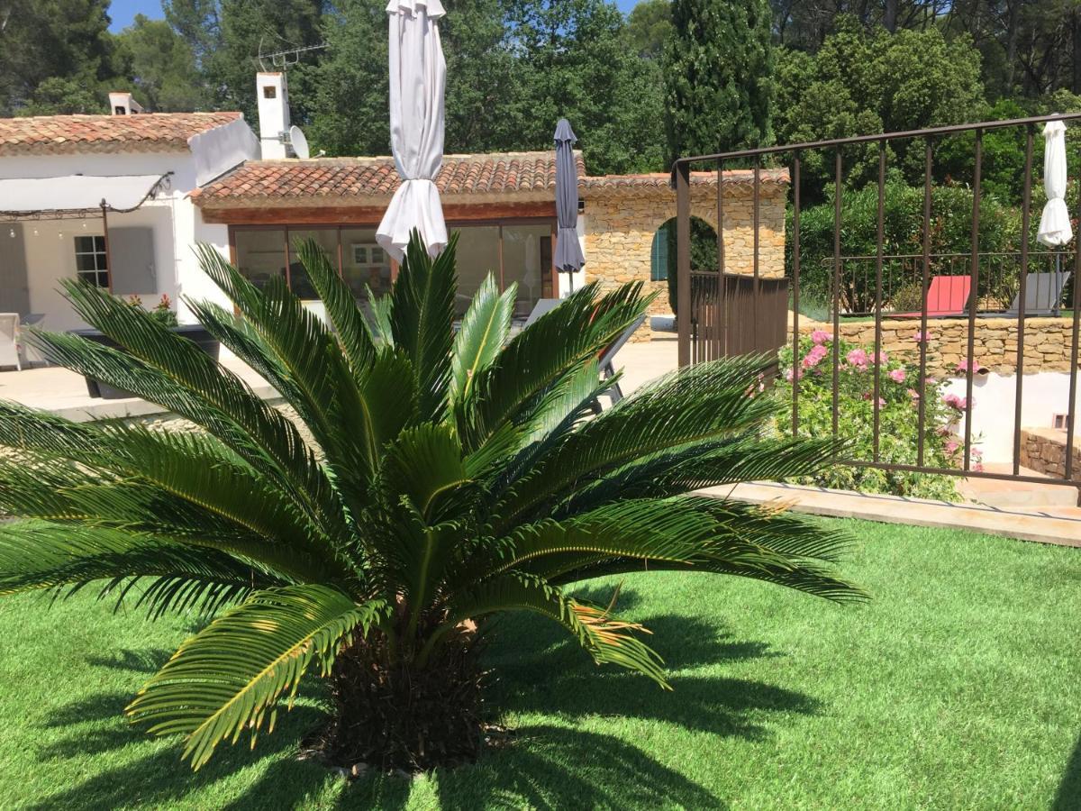 Une Pause En Provence Льо Бусе Екстериор снимка